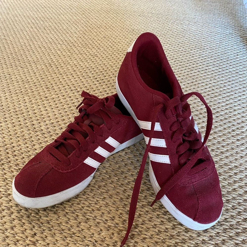 Adidas NEO Courtset like new!